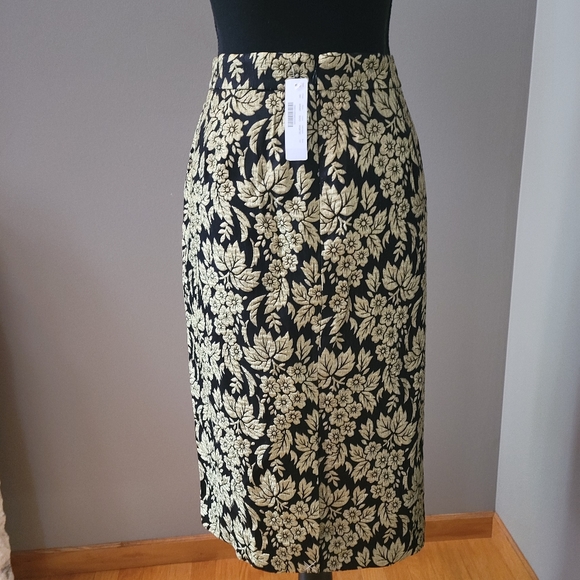 J. Crew 2 Pencil® skirt in metallic jacquard - Picture 4 of 6